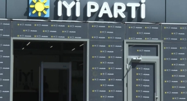 İYİ Parti'de Dervişoğlu dönemi istifalarla başladı 