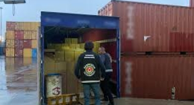 İzmir'de kaçak tütün ticaretine büyük darbe... 6 milyon değerinde ürün ele geçirildi 