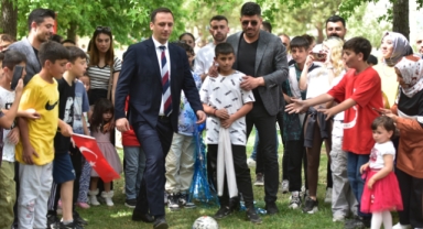 İzmirliler Aşık Veysel’deki Uçurtma Şenliği’nde buluştu