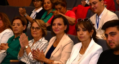 Karabağlar’ın geleceği gençlerle şekillenecek