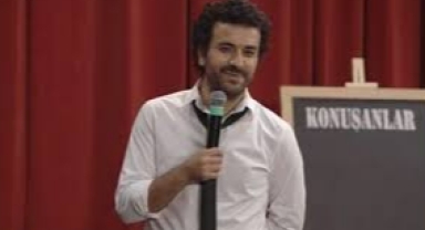 Komedyen Hasan Can Kaya acil ameliyata alındı