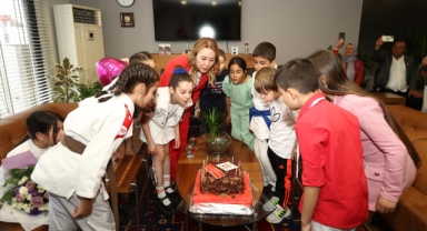 Konak’ta çocuk başkanlardan anlamlı mesaj