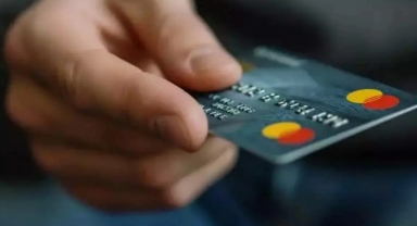 Kredi kartı borçları çoğalıyor: Son bir yılda takibe alınanlar 334 bin kişi oldu 