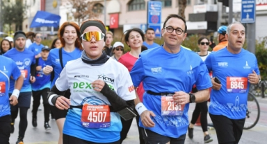 Maraton İzmir'de kazananlar belli oldu 