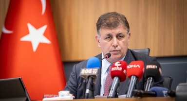 Tugay'dan demokrasi vurgusu: Egemenlik saray rejiminden tekrar halka geçecek