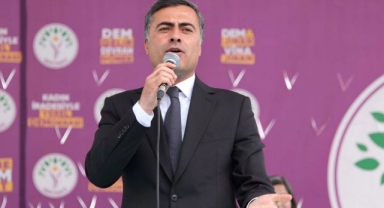 Van krizi yaşanırken AK Parti’de neler oldu? 