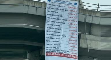 Yunusemre’de borç, pankartla duyuruldu: 13 belediyenin toplam borcundan fazla! 