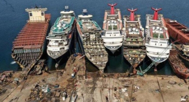 Aliağa, dünyanın çöplüğü oldu: İtalyan gemisinin ardından İngiliz gemisi de İzmir’de! 