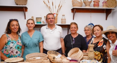 Ayvalık'ta annelere en anlamlı hediyeler 