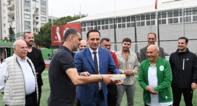 Bornova Belediyespor şampiyonluk yolunda