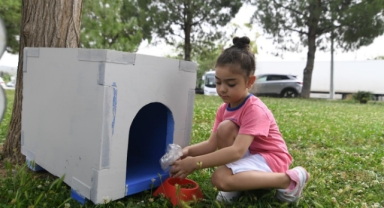 Bornova’da can dostlarına “minik” dokunuş