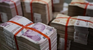 Bütçe açığı Nisan'da 177,8 milyar lira oldu