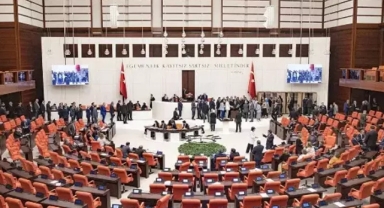 CHP'li Ağbaba ve AKP'li Gökçek arasında tasarruf tartışması: 'Sen trol çocuğusun'