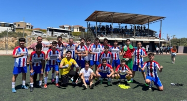 Efes Selçuklu sporcular Çeşme'de yapılan Yarımada Spor Oyunlarına katıldı 