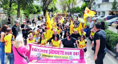 Eğitimciler dersi meydanda verdi