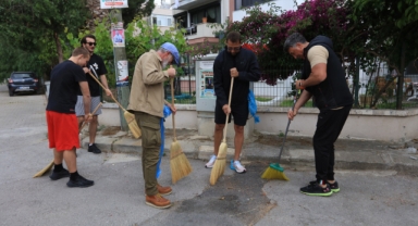 Güzelbahçe’de Halk-Belediye Birlikte Sokakları Temizledi