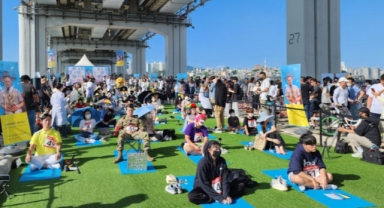 Hiçbir şey yapmadan oturma yarışması