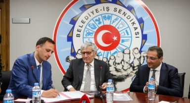 İmzalar atıldı... Bornova'da kadrolu işçilere TİS sevinci