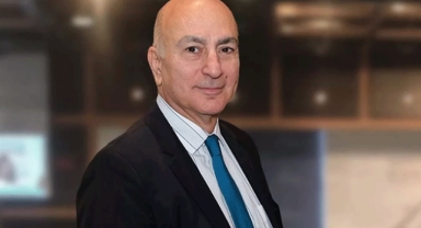 Mahfi Eğilmez anlattı: Kriz varsa kafeleri kim dolduruyor? 