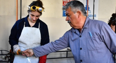 Meslek Fabrikası, kadın oksijen kaynakçıları yetiştiriyor