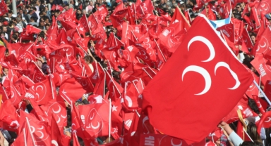 MHP İzmir'de profesörler görevde