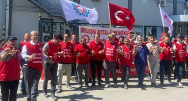 Pumro işçileri grevde...TİS süreci tıkandı!