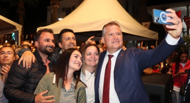 Urla Enginar Festivali’nde Yeni Türkü rüzgarı