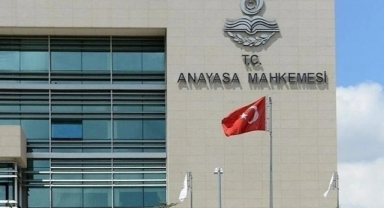 AYM'den yeni karar: Emekliler, o kurumlarda çalışamayacak 