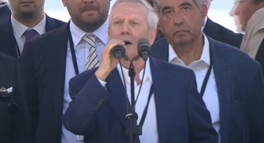 Aziz Yıldırım stadı terk etti