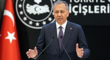 Bakan Yerlikaya duyurdu: Bayramda bin 456 düzensiz göçmen yakalandı 