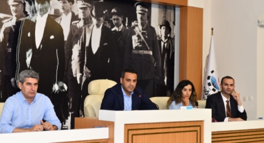 Çiğli meclisinde Başkan Yıldız'dan Harmandalı çıkışı: 