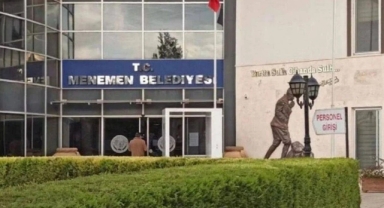 İşçiler meydana indi; Başkan Pehlivan hacca gitti… 