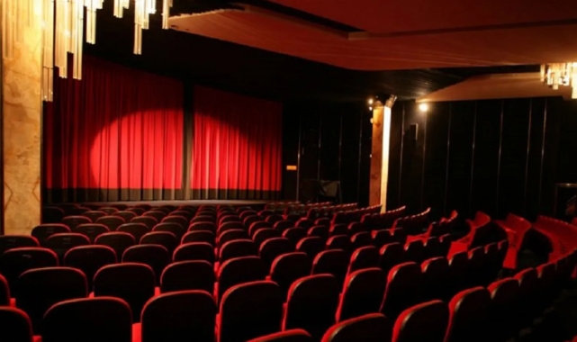 İzBB'den 'Şehir Tiyatroları' açıklaması: Desteklerinizi bekliyoruz