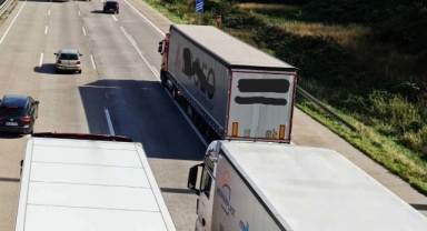 İzmir Valiliği'nden açıklama: Bayramda trafik önlemi; ağır taşıtlara kısıtlama geldi