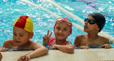 Karşıyaka Belediyesi ‘Yaz Spor Okulları’nı açtı 