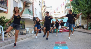 Karşıyaka’da sokaklar şenleniyor