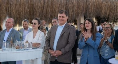 Tugay’dan turizm mesajı: Torunlarımızın yaşayacağı Çeşme'yi hayal edin