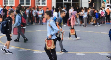 Yoksulluk derinleşti: Eğitim de sağlık da 'karne'ye bağlı