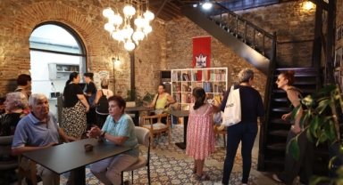 Başkan Mutlu açılışını yaptı: Konak'ta 'Mutluluk Kahvesi' açıldı