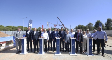 Başkan Tugay İAOSB'de kurulacak itfaiye merkezinin temelini attı