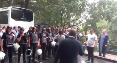 Boğaziçi'ne giden CHP heyeti okula alınmadı! CHP'li taşkına fiziki müdahale