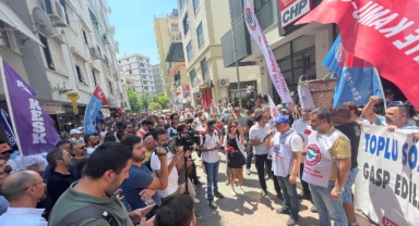 Büyükşehir memurları CHP İl Başkanlığı'na yürüdü: 