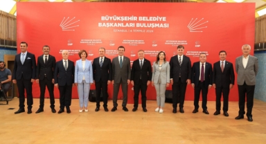 Cemil Tugay da katıldı: CHP'li büyükşehir başkanları buluştu