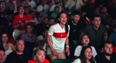 Futbol tutkusu İzmir'i sardı