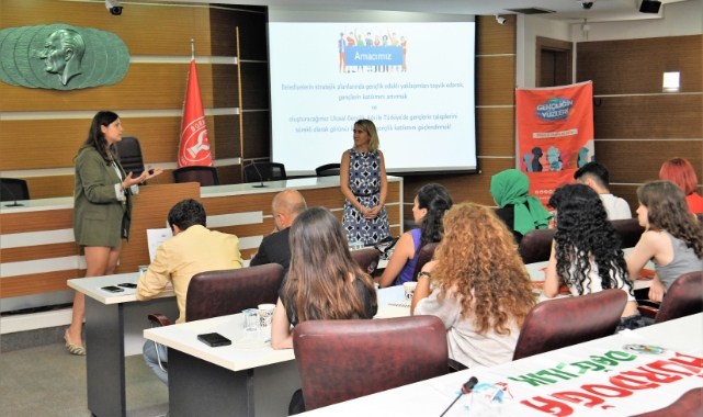Bornova'da Gençlik Çalıştayı düzenlendi