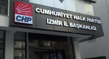 İzmir'de CHP Kadın Kolları Başkanlık seçimi için sandık başında 