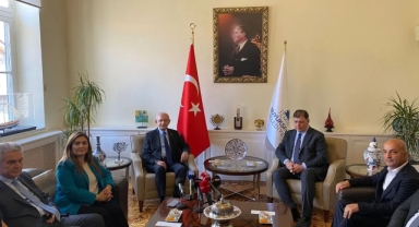 Kılıçdaroğlu'ndan Başkan Cemil Tugay'a ziyaret
