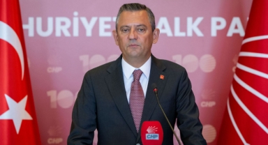 Özgür Özel'den 'Bahçeli' açıklaması: 'Erdoğan'a partner değiştirmeyi teklif edersem, Cumhur İttifakı'nı dağıtırım'