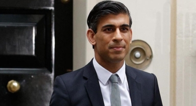 Rishi Sunak özür diledi ve istifa etti
