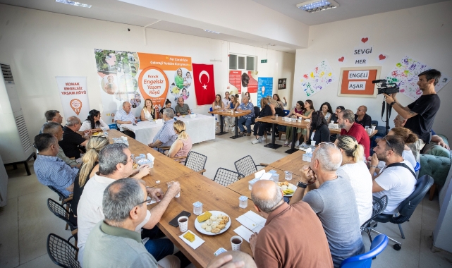 Başkan Mutlu ‘Engelsiz Yaşam Köyü’nde muhtarlarla bir araya geldi